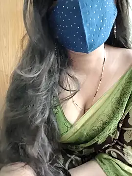 Snapshot of yoursana- chatting on 10-08-25, 05:05 yoursana- online show from 10-08-25, 05:05