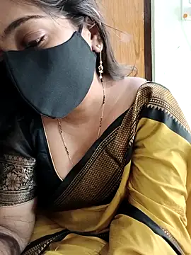 Snapshot of yoursana- chatting on 10-16-25, 04:46 yoursana- online show from 10-16-25, 04:46