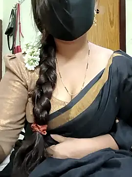 Snapshot of yoursana- chatting on 10-24-25, 12:56 yoursana- online show from 10-24-25, 12:56