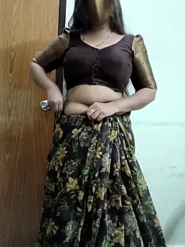 Snapshot of yoursana- chatting on 10-29-25, 04:59 yoursana- online show from 10-29-25, 04:59