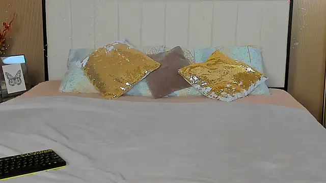 Snapshot of mailymilf chatting on 11-26-25, 02:40 mailymilf online show from 11-26-25, 02:40