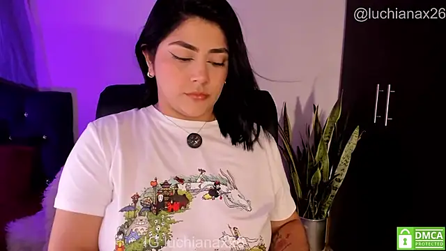 lucy26  online show from 06-11-26, 03:04