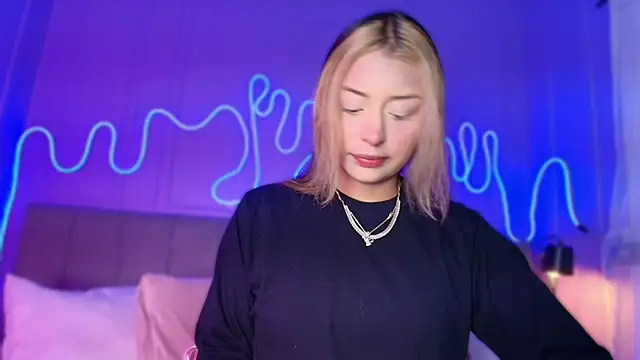 Sofly s online show from 05-02-26, 09:25