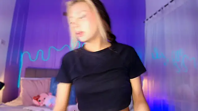 Sofly s online show from 05-04-26, 11:50