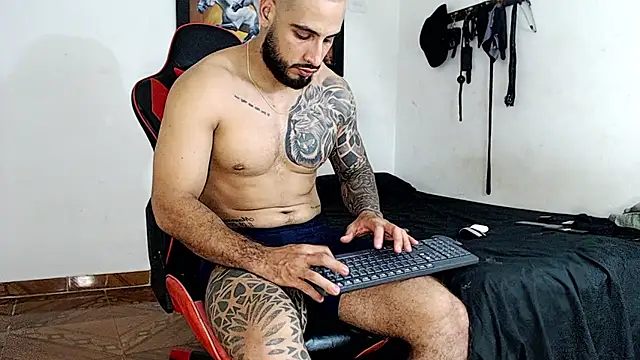 Snapshot of leonidas_18k chatting on 12-08-24, 07:26 leonidas 18k online show from 12-08-24, 07:26