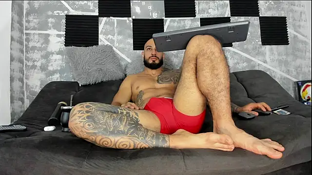 leonidas 18k online show from 06-04-26, 07:31
