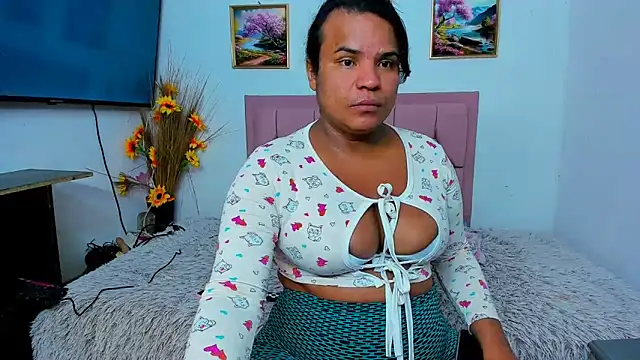 Snapshot of luciana_osorno chatting on 04-16-26, 10:23 luciana osorno online show from 04-16-26, 10:23