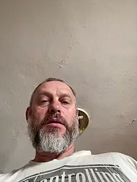 GHsveter online show from 05-08-26, 05:57