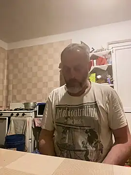 GHsveter online show from 05-08-26, 06:02
