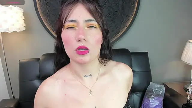 miss sharlotte18 online show from 01-07-25, 06:03