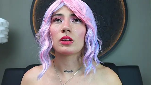 miss sharlotte18 online show from 10-10-25, 07:02