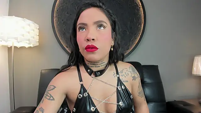 miss vaiolette online show from 02-21-25, 11:01