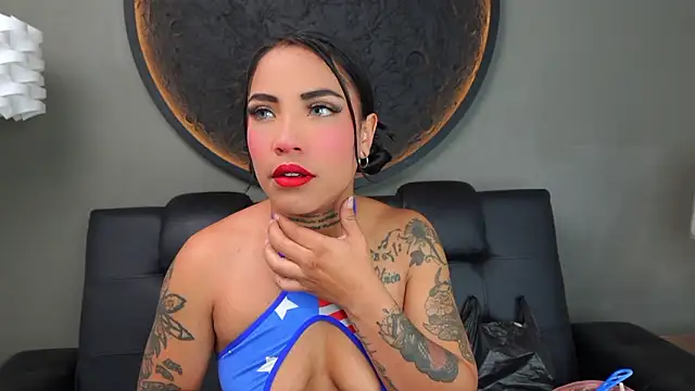 Snapshot of miss_vaiolette chatting on 03-26-26, 11:05 miss vaiolette online show from 03-26-26, 11:05