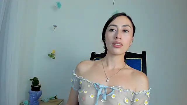 Amatiista online show from 02-22-25, 12:38