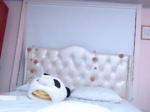 annylouis online show from 12-11-24, 04:39
