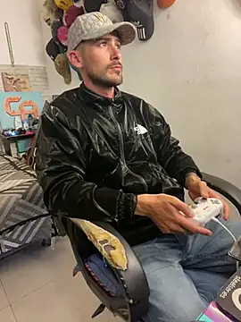 Snapshot of Cabetothepro chatting on 03-12-26, 03:01 Cabetothepro online show from 03-12-26, 03:01