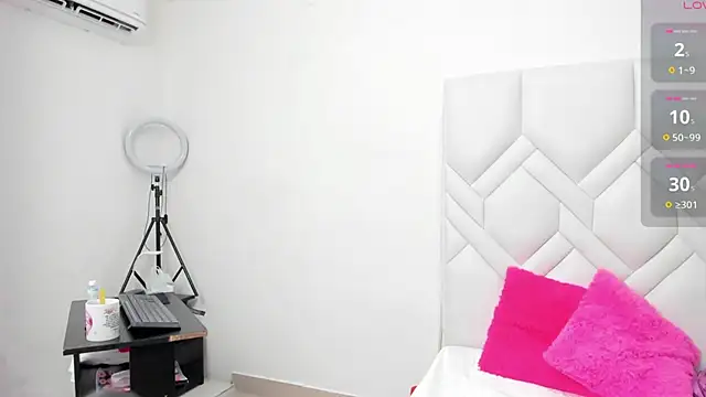 Mature Hard online show from 03-06-25, 08:37