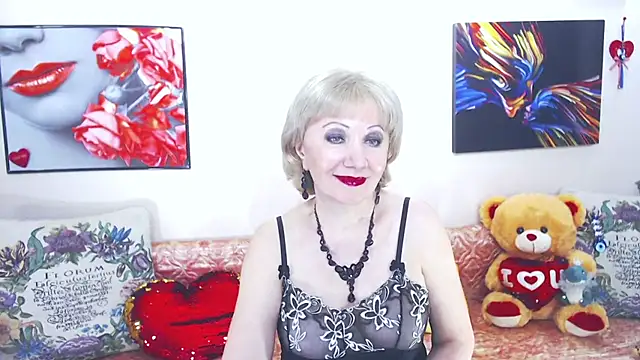 Snapshot of sexualxcharm chatting on 11-06-25, 12:39 sexualxcharm online show from 11-06-25, 12:39