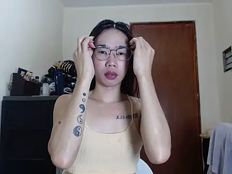 Snapshot of AsianFuckBuddies chatting on 10-08-25, 12:30 AsianFuckBuddies online show from 10-08-25, 12:30