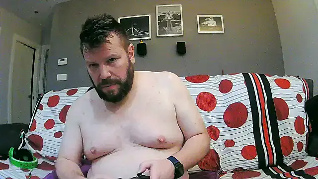 Snapshot of txan9876 chatting on 11-15-25, 01:58 txan9876 online show from 11-15-25, 01:58