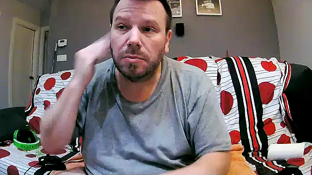 txan9876 online show from 11-26-25, 01:06