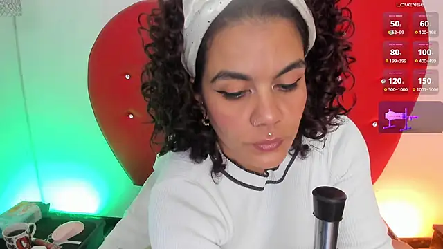 nicolette rock online show from 11-25-25, 10:15