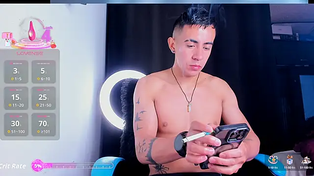 Snapshot of Andy_naughty1 chatting on 10-03-25, 05:04 Andy naughty1 online show from 10-03-25, 05:04