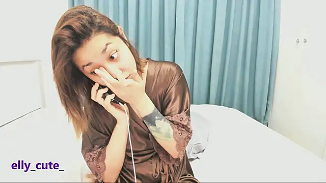 Snapshot of Elly_Cute chatting on 11-04-25, 09:58 Elly Cute online show from 11-04-25, 09:58
