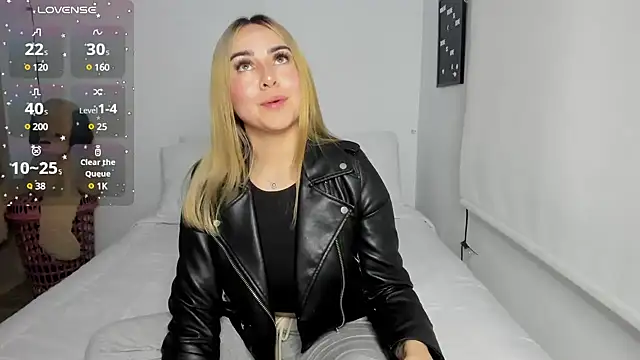 sophi mooreno online show from 03-05-25, 05:29