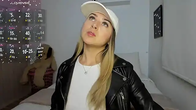 sophi mooreno online show from 03-06-26, 01:13