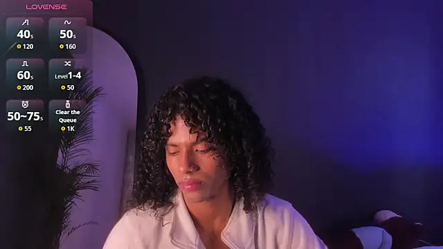 Lucas eevans online show from 10-24-25, 01:18