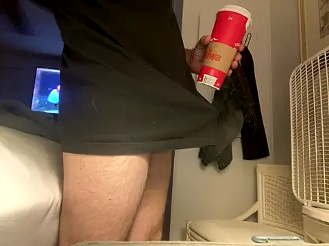 Snapshot of Dval1993 chatting on 10-21-25, 02:01 Dval1993 online show from 10-21-25, 02:01