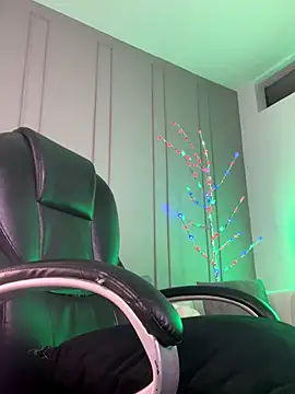 Snapshot of Frank_Farrell chatting on 11-14-25, 11:02 Frank Farrell online show from 11-14-25, 11:02