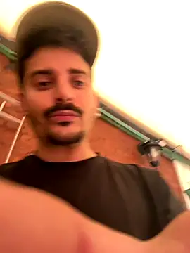 Snapshot of mrtnivnn chatting on 11-02-25, 09:50 mrtnivnn online show from 11-02-25, 09:50