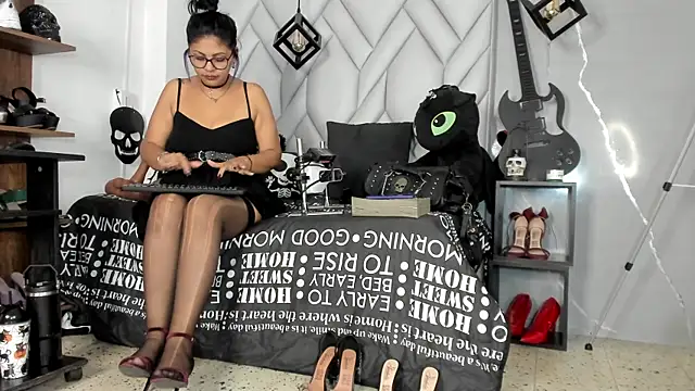 MirandaHaguen online show from 06-20-26, 08:55