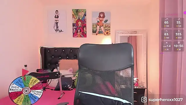 Snapshot of superheroxx chatting on 10-05-25, 12:53 superheroxx online show from 10-05-25, 12:53