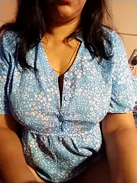 Snapshot of tharu_sweet chatting on 11-21-25, 04:33 tharu sweet online show from 11-21-25, 04:33
