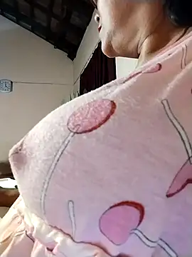 Snapshot of tharu_sweet chatting on 12-20-25, 06:48 tharu sweet online show from 12-20-25, 06:48