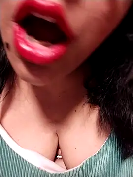 Snapshot of tharu_sweet chatting on 02-11-26, 03:06 tharu sweet online show from 02-11-26, 03:06