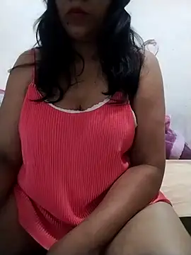 Snapshot of tharu_sweet chatting on 02-15-26, 04:25 tharu sweet online show from 02-15-26, 04:25