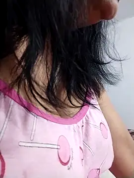 Snapshot of tharu_sweet chatting on 04-03-26, 06:39 tharu sweet online show from 04-03-26, 06:39