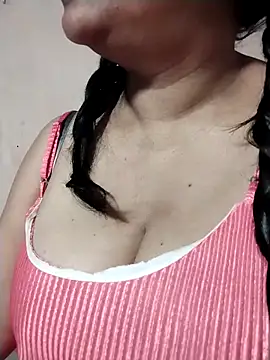 Snapshot of tharu_sweet chatting on 04-18-26, 02:10 tharu sweet online show from 04-18-26, 02:10