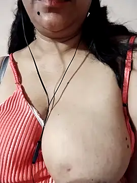 Snapshot of tharu_sweet chatting on 04-27-26, 06:06 tharu sweet online show from 04-27-26, 06:06