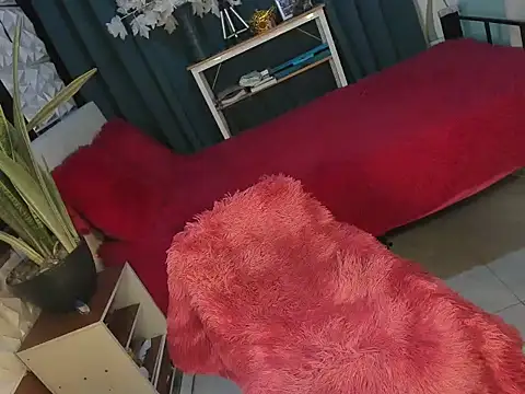 Snapshot of Laura_yourhottestbabe123 chatting on 09-23-25, 04:54 Laura yourhottestbabe123 online show from 09-23-25, 04:54