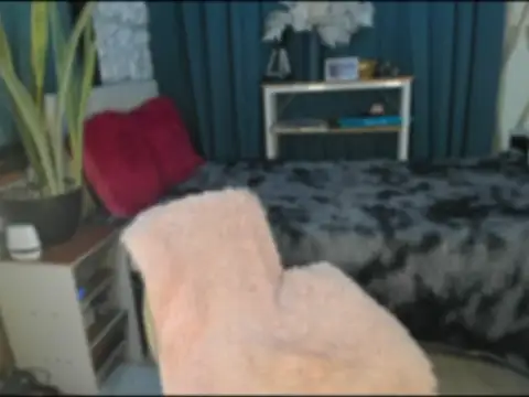 Laura yourhottestbabe123 online show from 02-05-26, 02:05