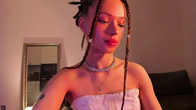 Snapshot of Kossie_ chatting on 01-17-25, 03:43 Kossie  online show from 01-17-25, 03:43