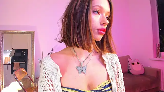 Snapshot of Kossie_ chatting on 01-25-25, 03:41 Kossie  online show from 01-25-25, 03:41