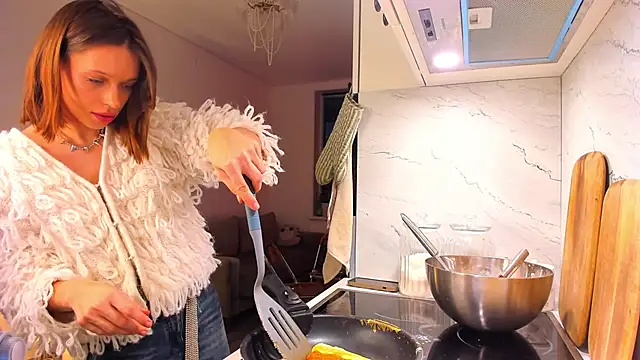 Snapshot of Kossie_ chatting on 02-01-25, 03:39 Kossie  online show from 02-01-25, 03:39