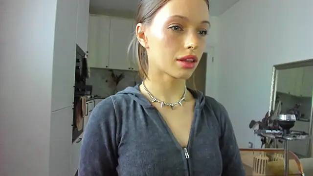 Snapshot of Kossie_ chatting on 02-13-25, 03:24 Kossie  online show from 02-13-25, 03:24