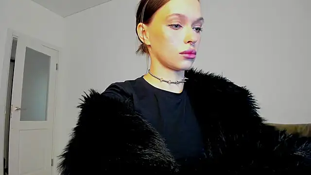 Snapshot of Kossie_ chatting on 10-23-25, 06:39 Kossie  online show from 10-23-25, 06:39